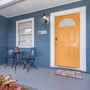 Forever Summer - Entire House! With King Bed! Clearwater